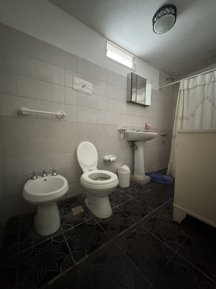 CASA CON BAJADA AL LAGO EN VILLA GUADALUPE