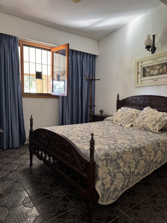 CASA CON BAJADA AL LAGO EN VILLA GUADALUPE