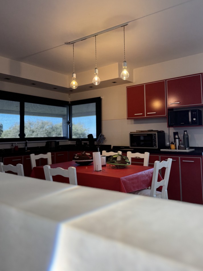 CASA EN VILLA NATURALEZA CON IMEJORABLE VISTA