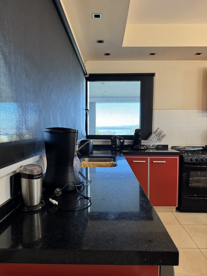 CASA EN VILLA NATURALEZA CON IMEJORABLE VISTA