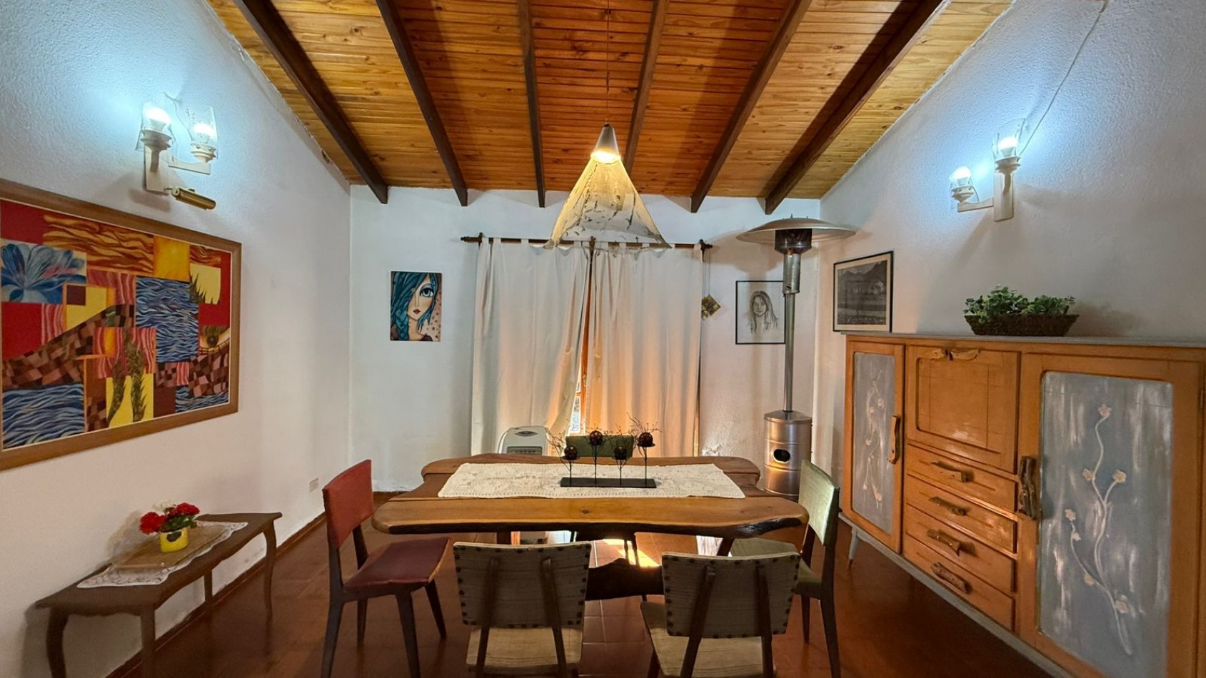 CASA A UNA CUADRA DEL LAGO 