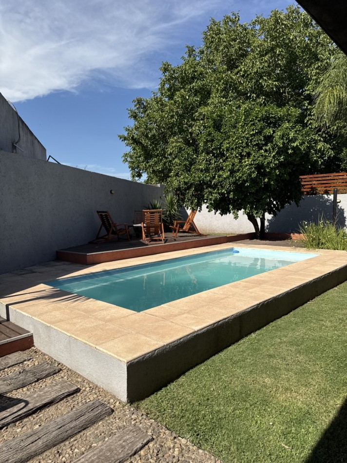 PROPIEDAD EN VILLA DEL DIQUE