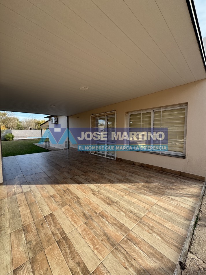 HERMOSA CASA EN VILLA DEL DIQUE