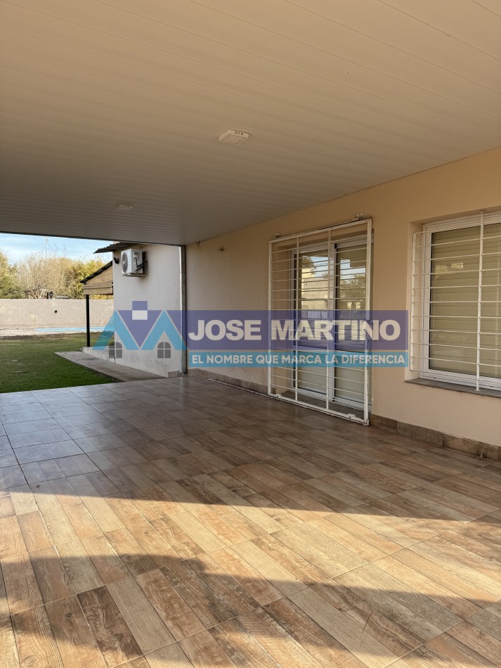 HERMOSA CASA EN VILLA DEL DIQUE